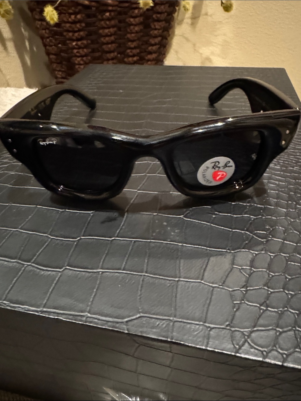 RAY- BAN WAYFARERS CRYSTAL EDITION